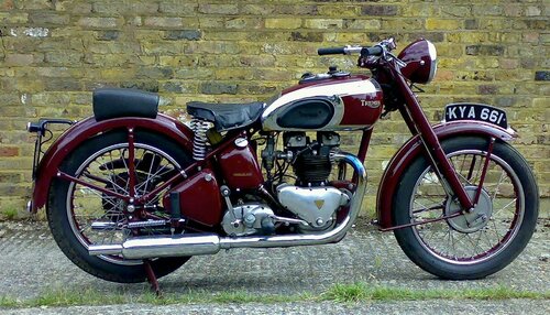 1920px-Triumph_Speed_Twin.jpg
