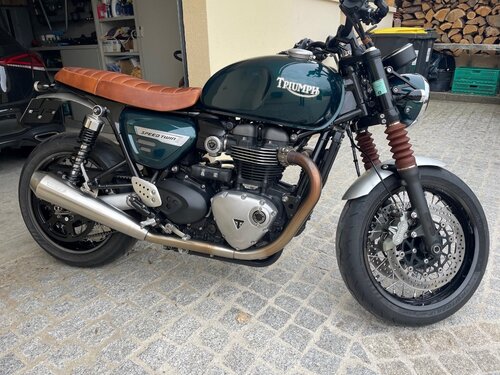 Speed Twin après soufflet Baak.jpg