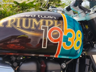 Triumph Speed Twin LBC-3.png